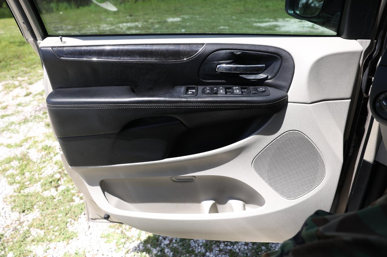 Chrysler Town & Country  2013