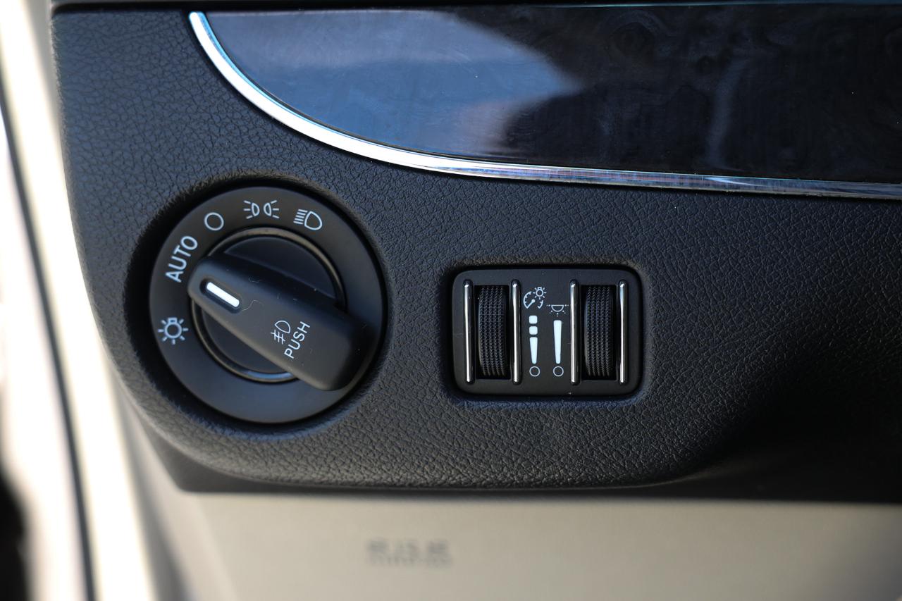 Chrysler Town & Country  2013