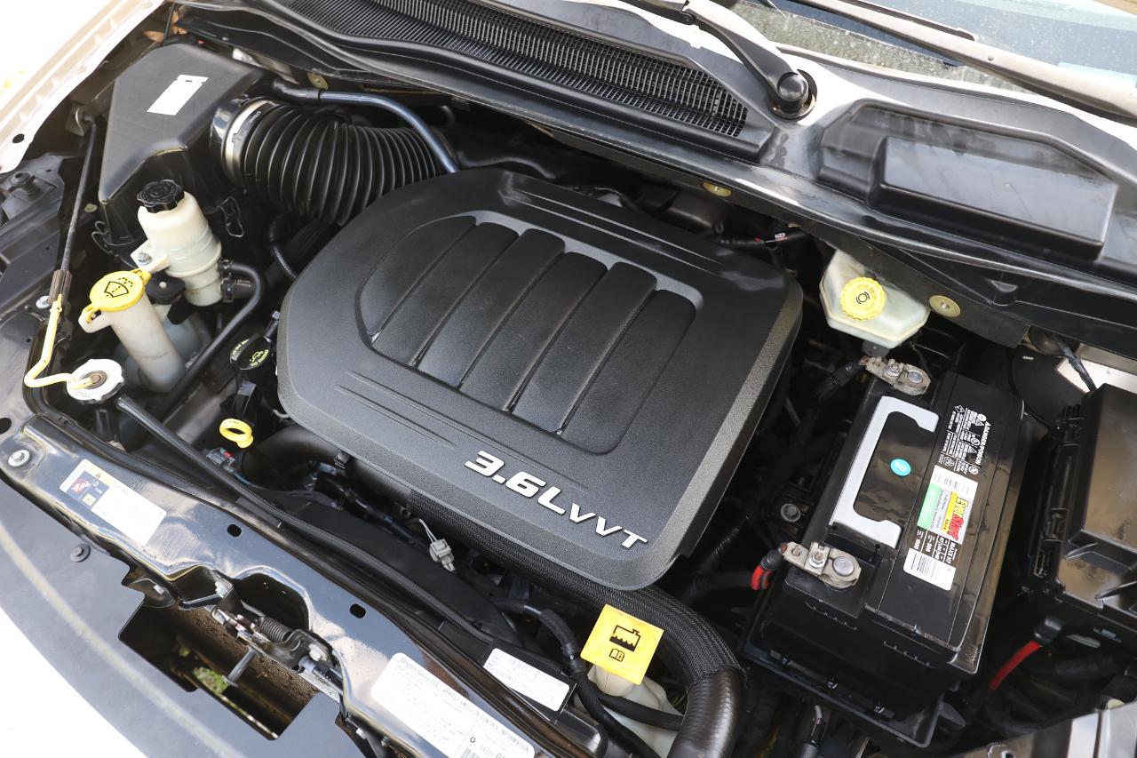 Chrysler Town & Country  2013