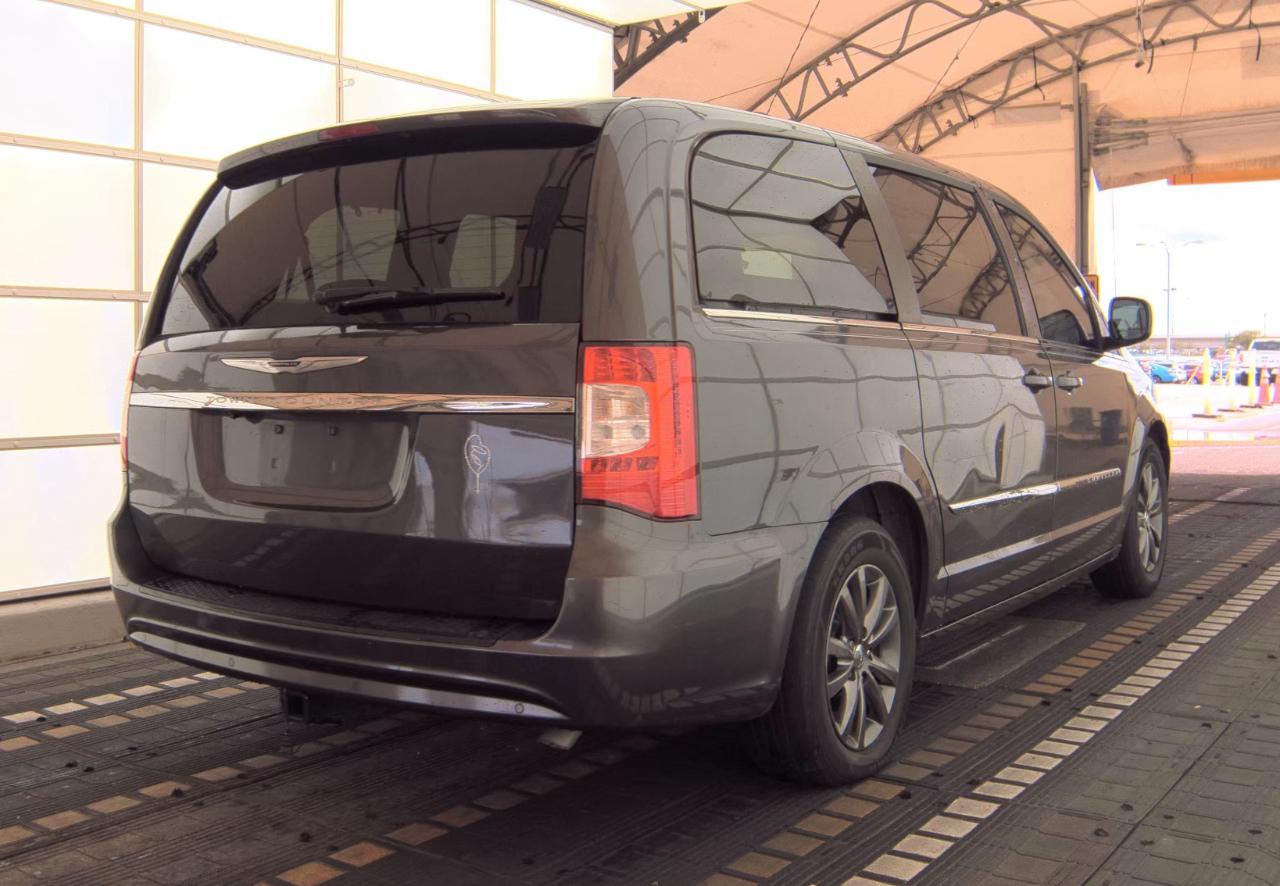 Chrysler Town & Country  2015