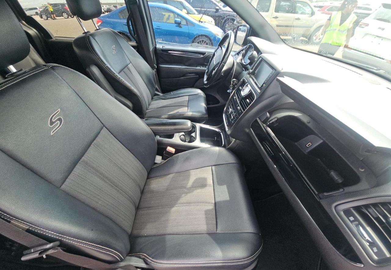 Chrysler Town & Country  2015