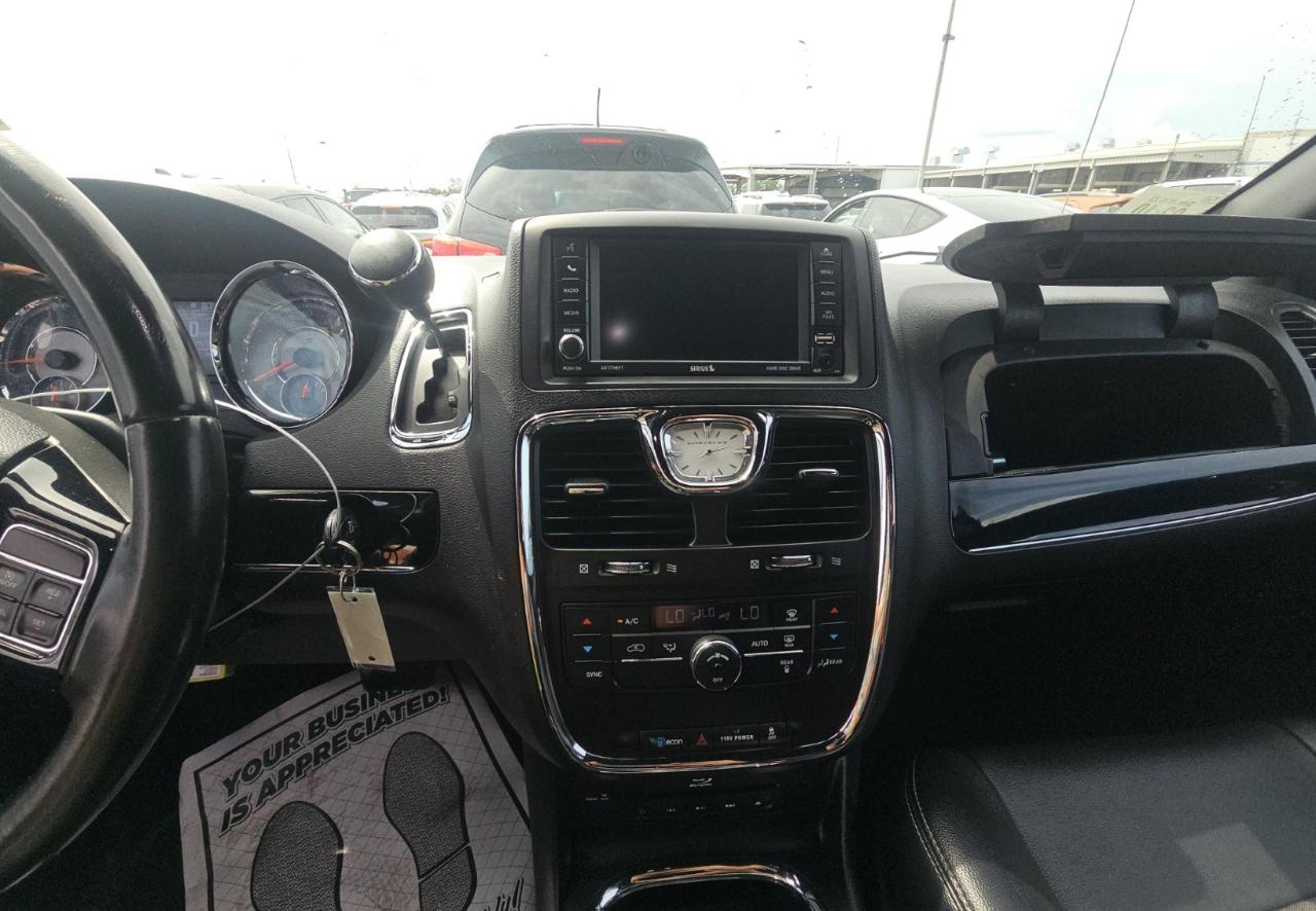 Chrysler Town & Country  2015