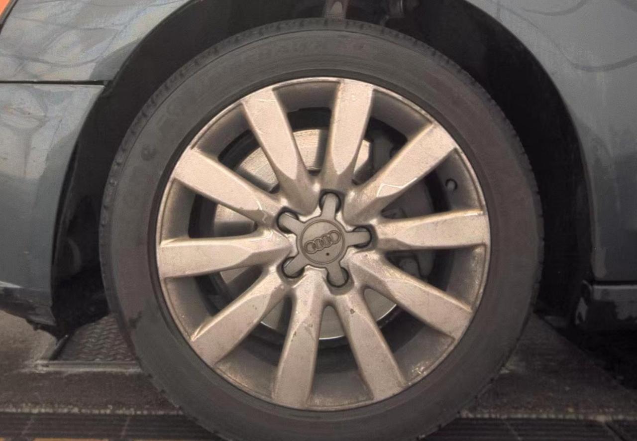 Audi A4  2010