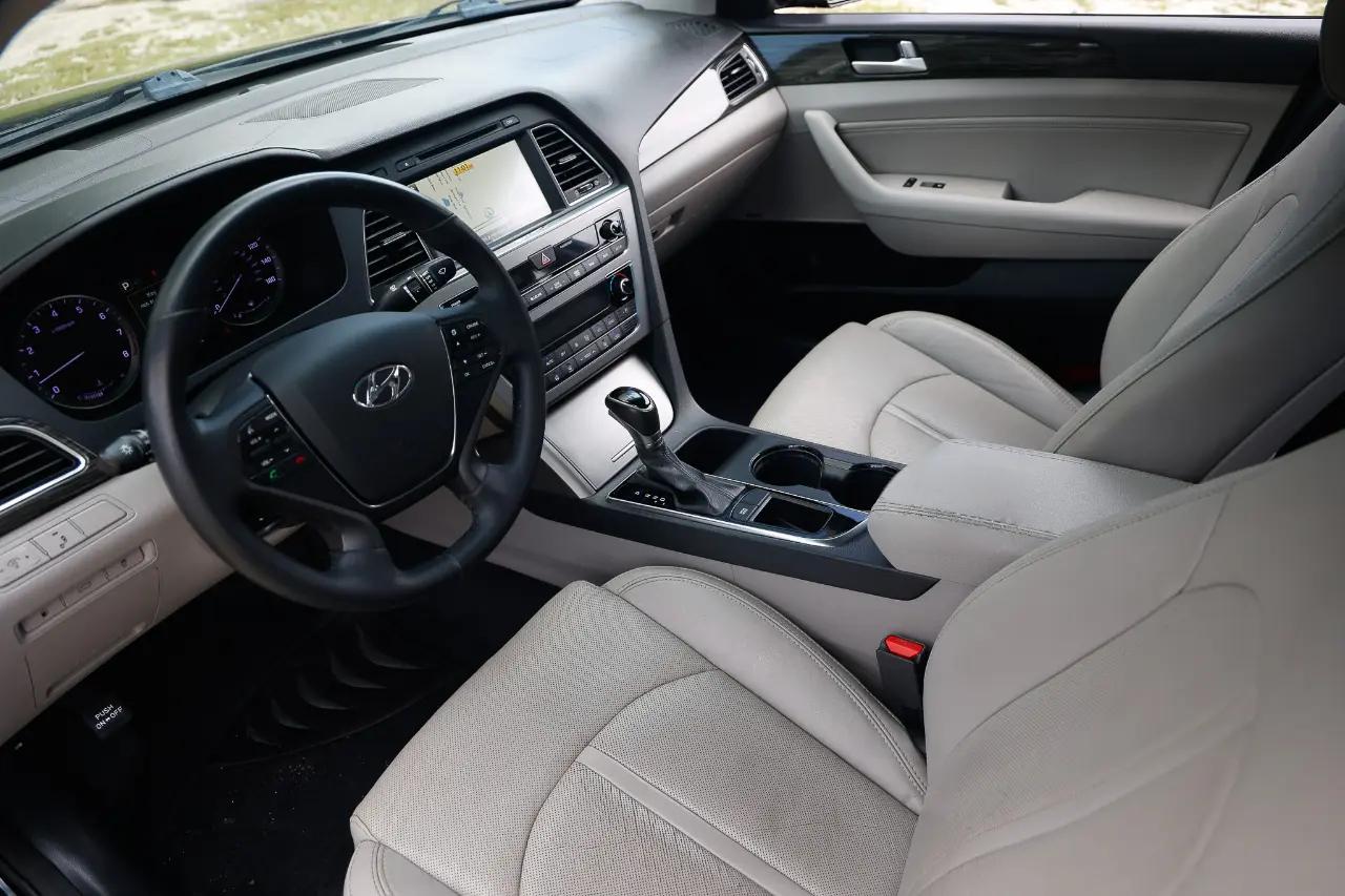 Hyundai Sonata  2015