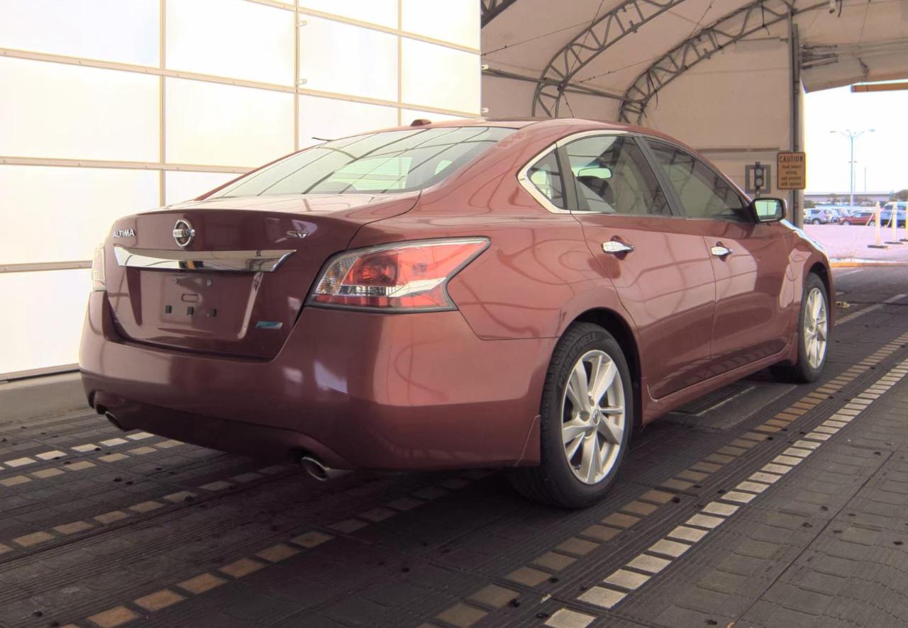 Nissan Altima  2014