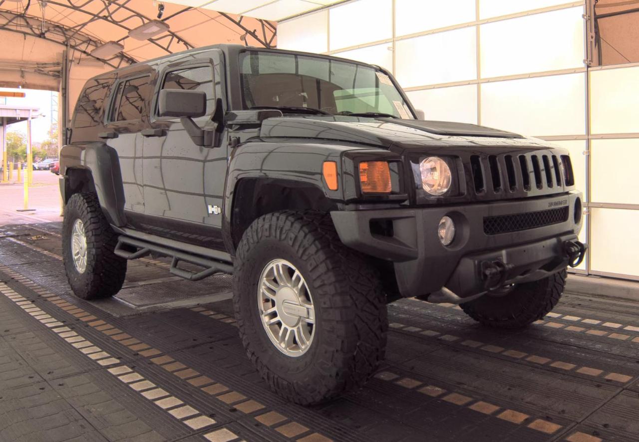 HUMMER H3 SUV  2010