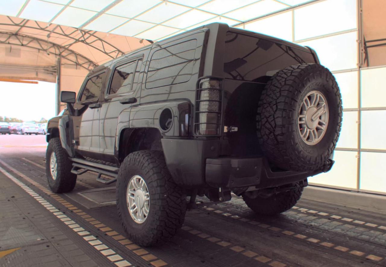 HUMMER H3 SUV  2010