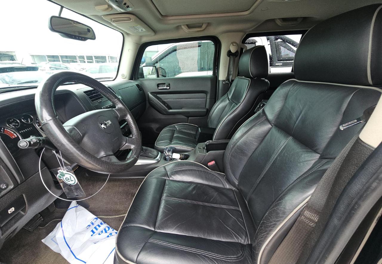 HUMMER H3 SUV  2010