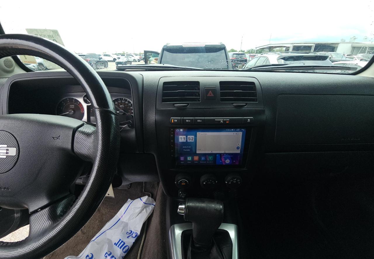HUMMER H3 SUV  2010