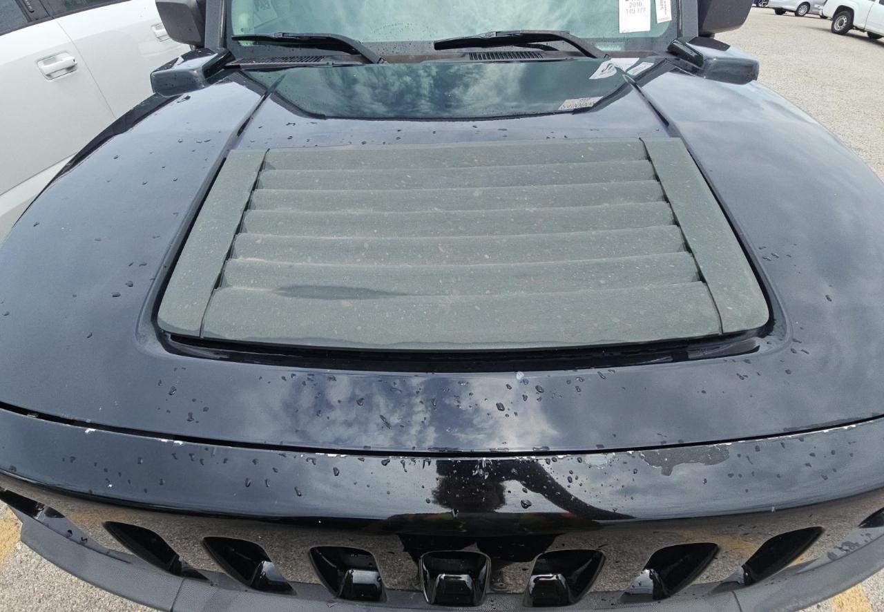 HUMMER H3 SUV  2010