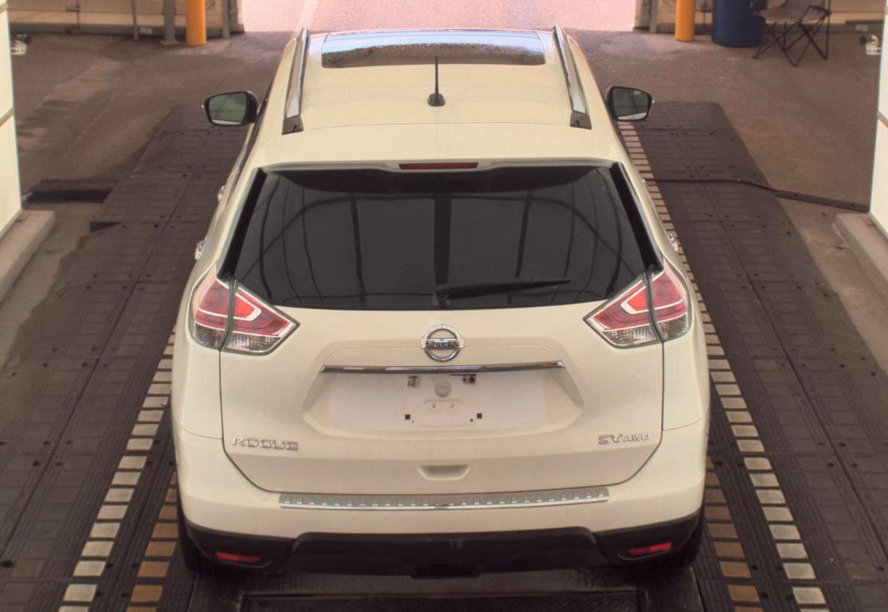 Nissan Rogue  2015