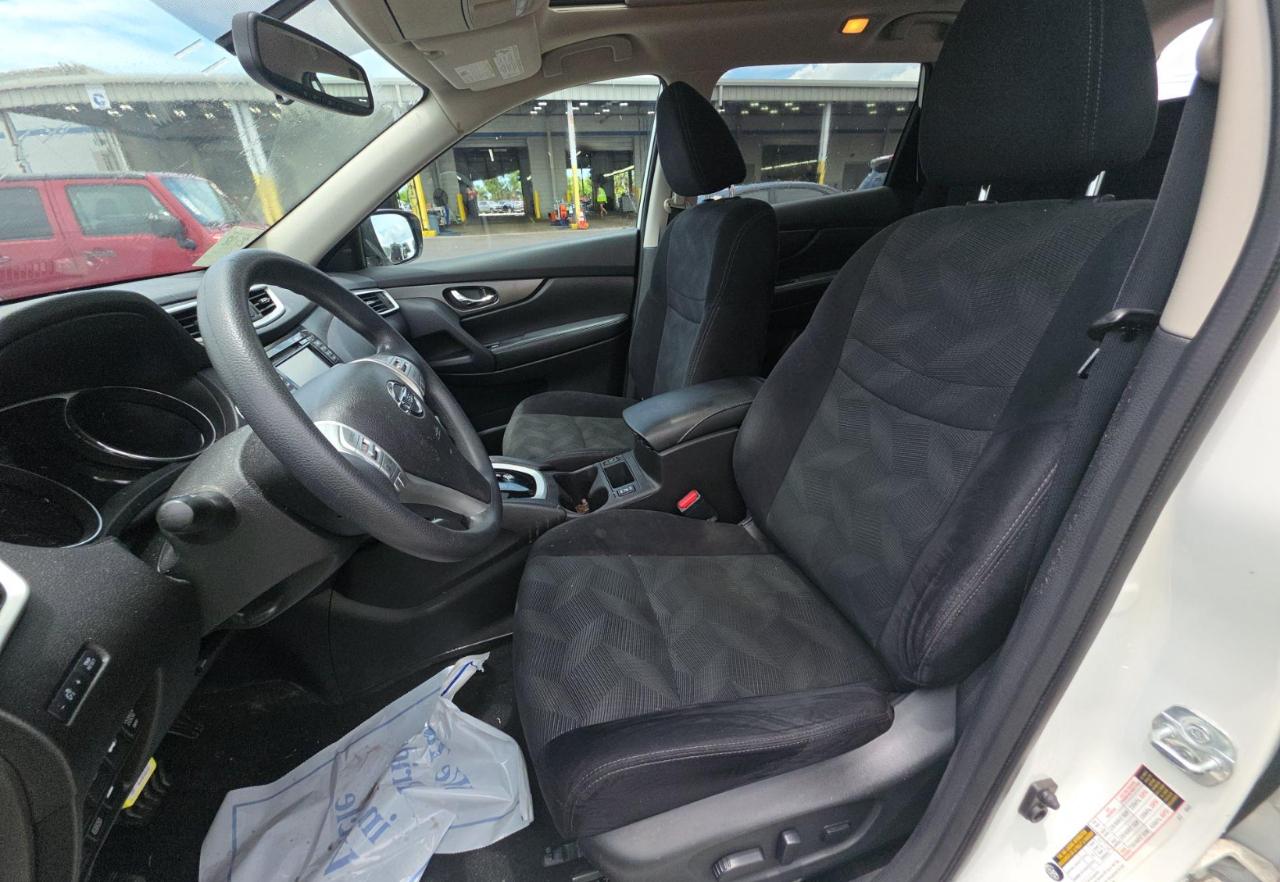 Nissan Rogue  2015