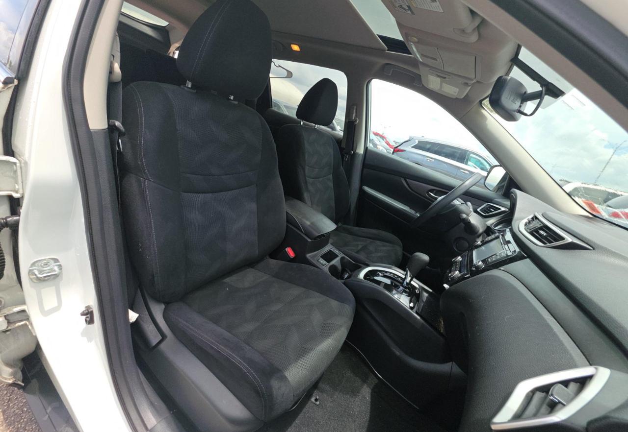 Nissan Rogue  2015