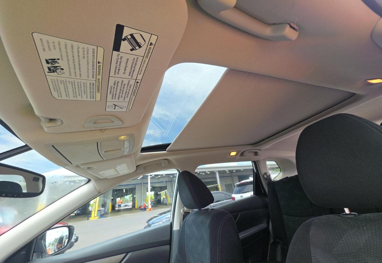 Nissan Rogue  2015