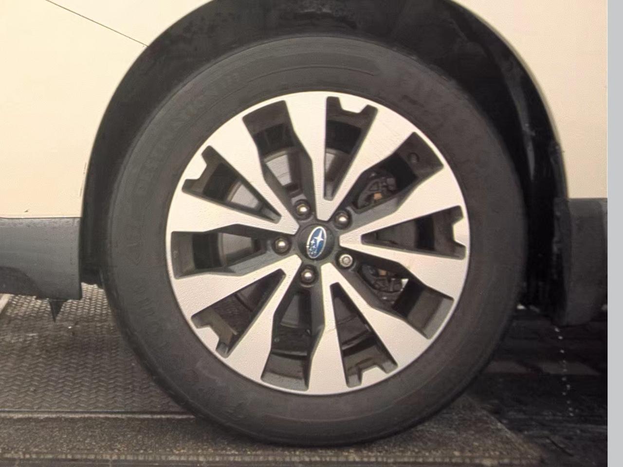 Subaru Outback  2015