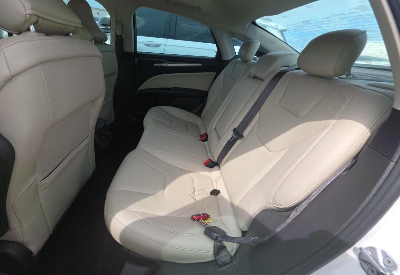Ford Fusion  2016