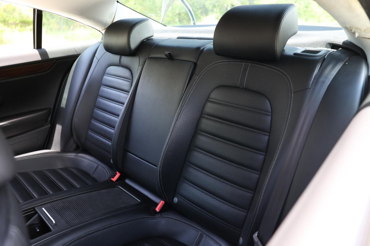 Volkswagen CC  2012