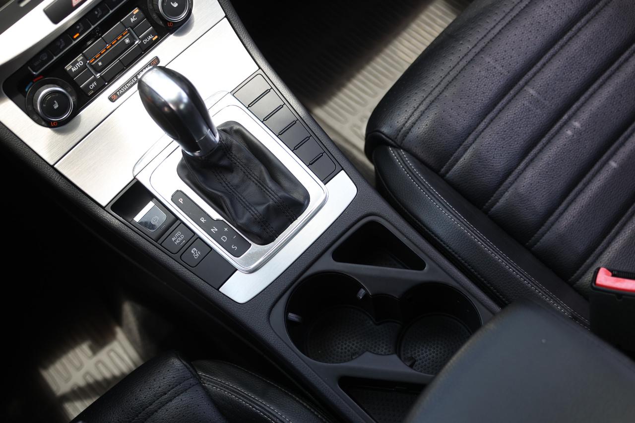 Volkswagen CC  2012
