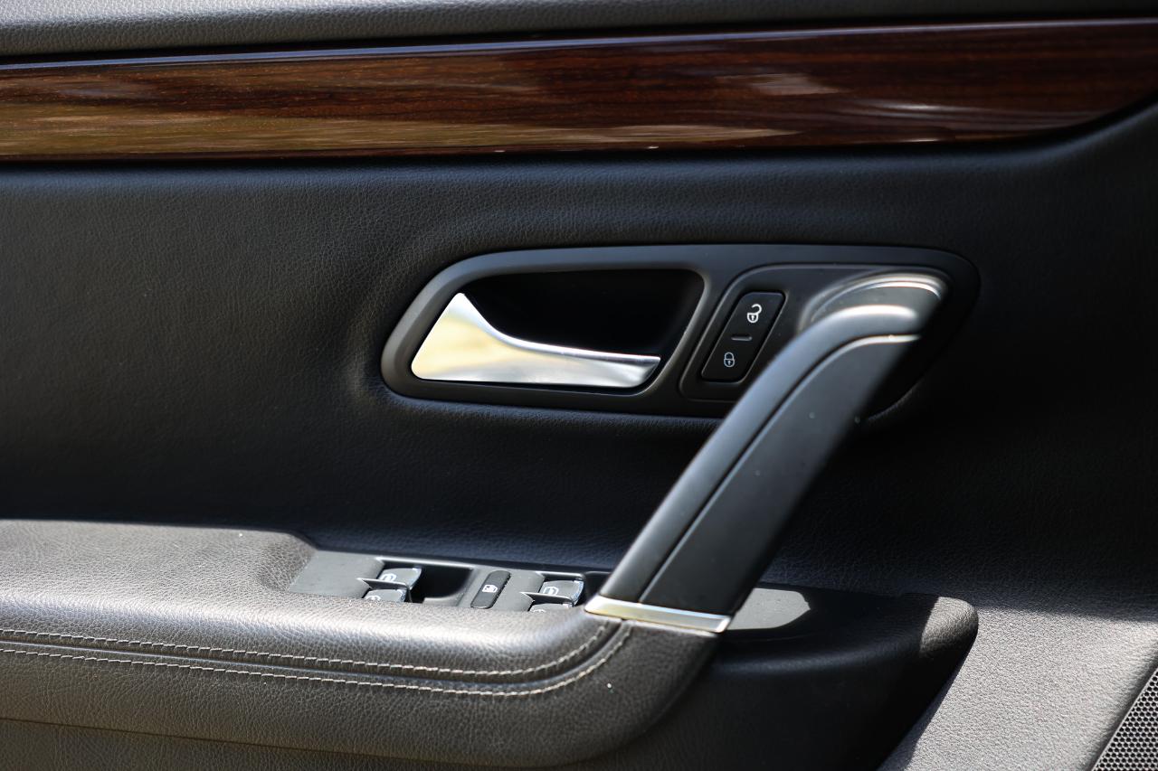 Volkswagen CC  2012
