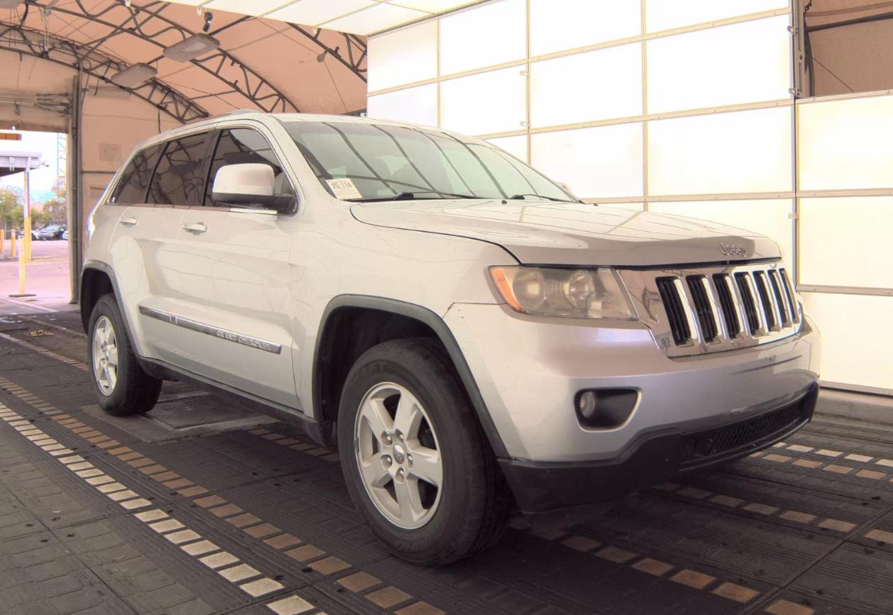 Jeep Grand Cherokee  2012