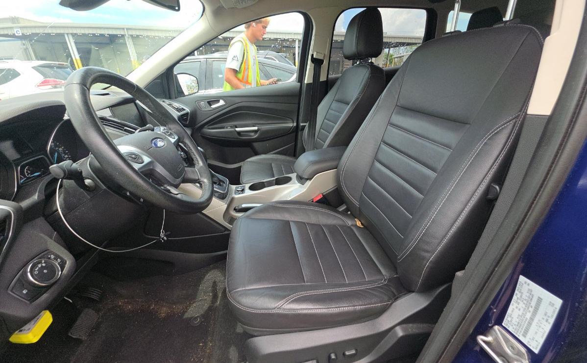 Ford Escape  2013