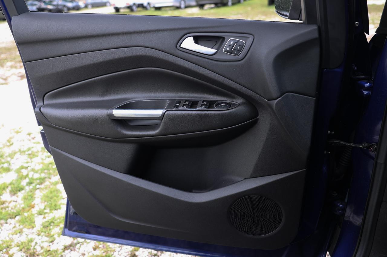 Ford Escape  2013