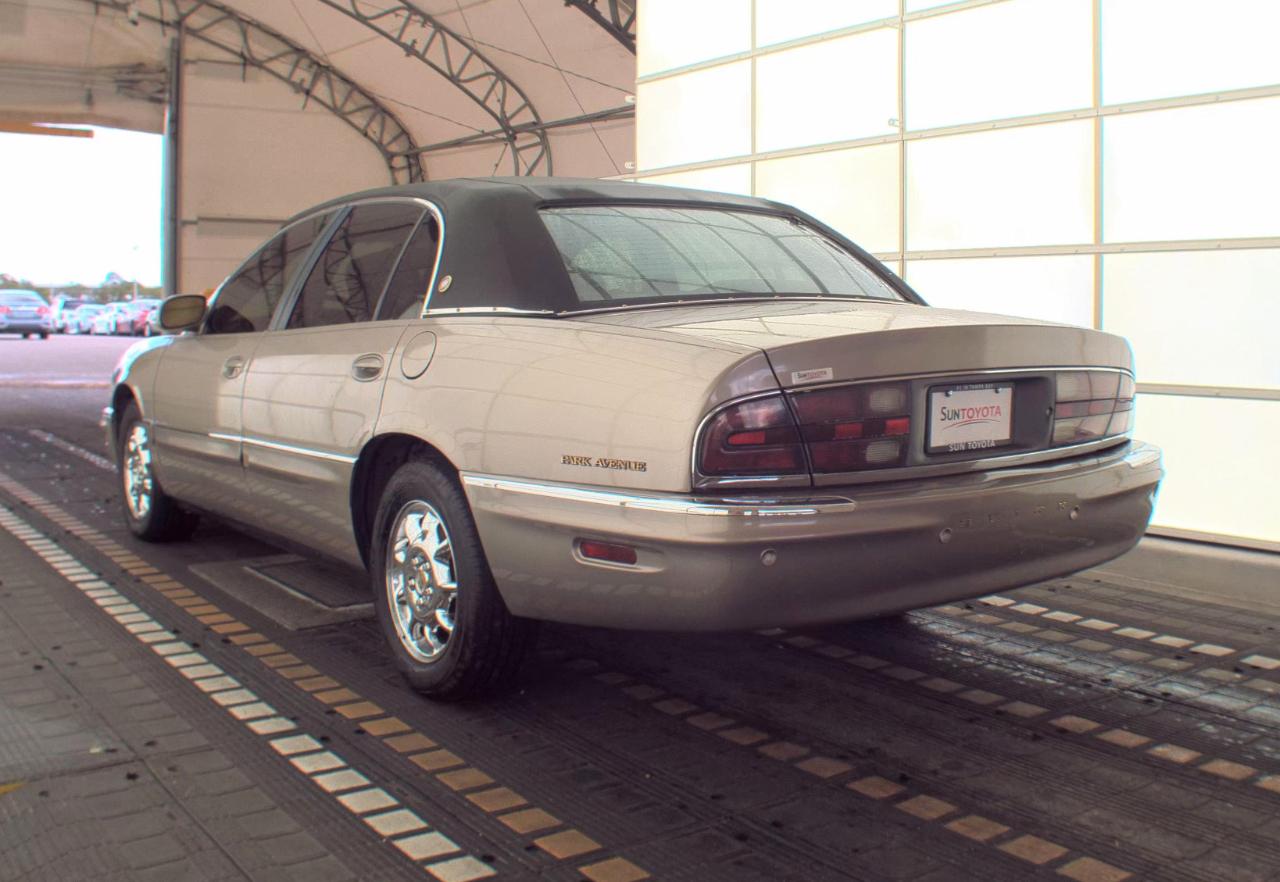 Buick Park Avenue  2003