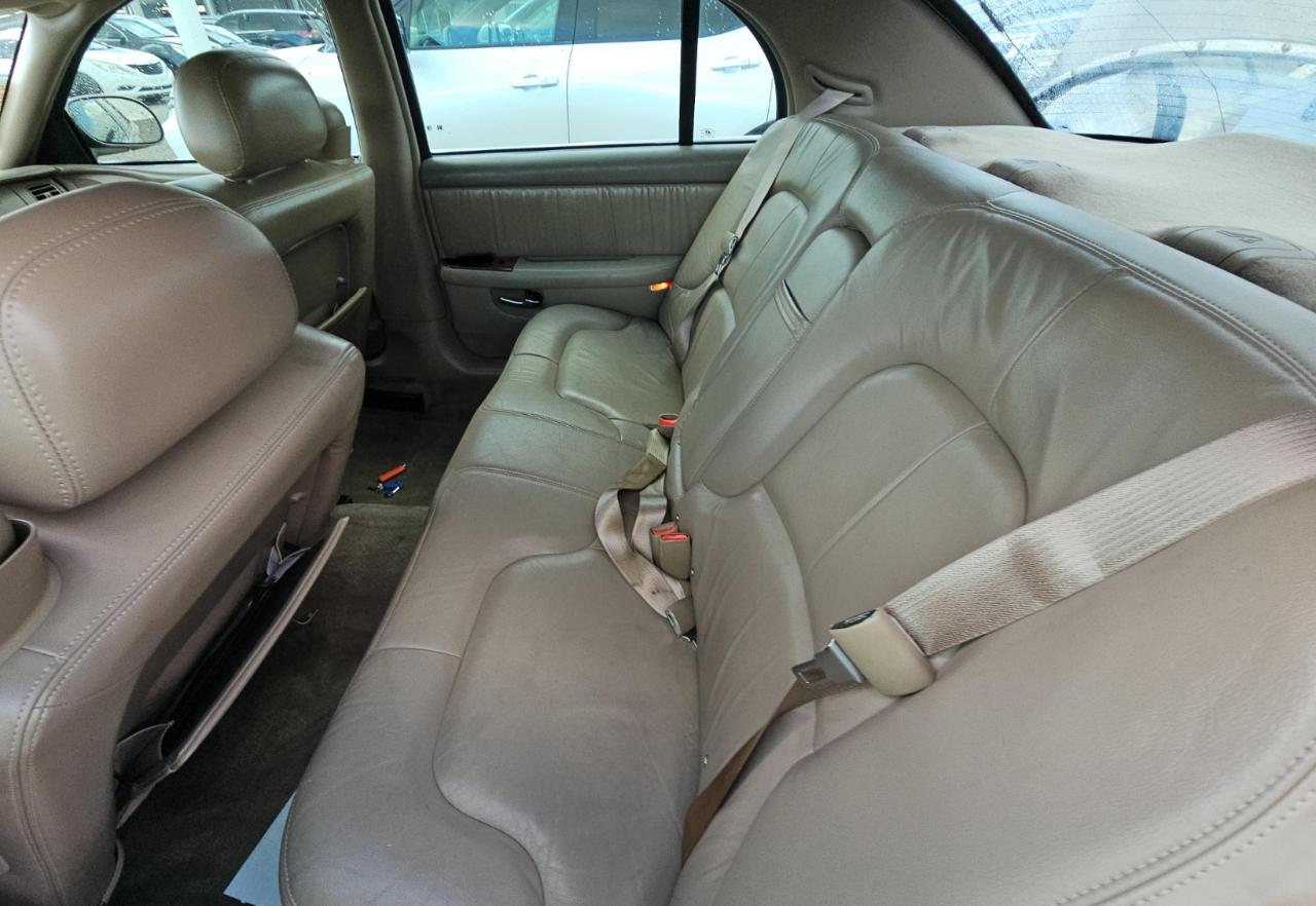 Buick Park Avenue  2003