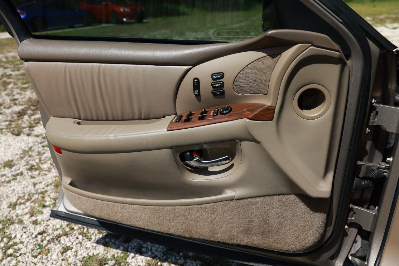 Buick Park Avenue  2003