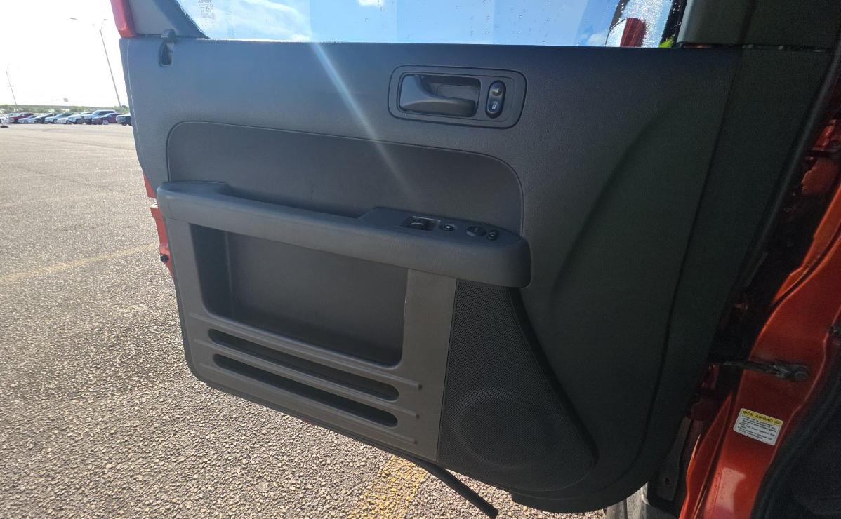 Honda Element  2004