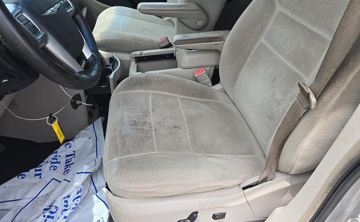 Chrysler Town & Country  2011