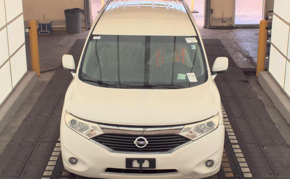 Nissan Quest  2013