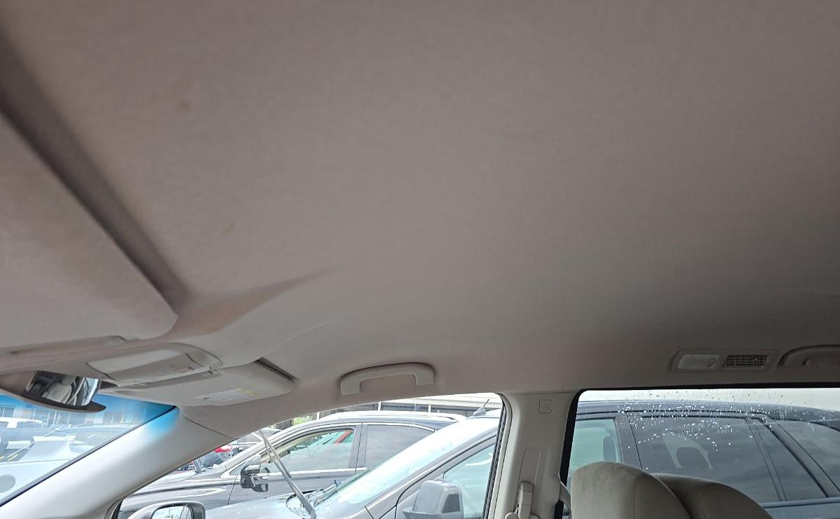 Nissan Quest  2013