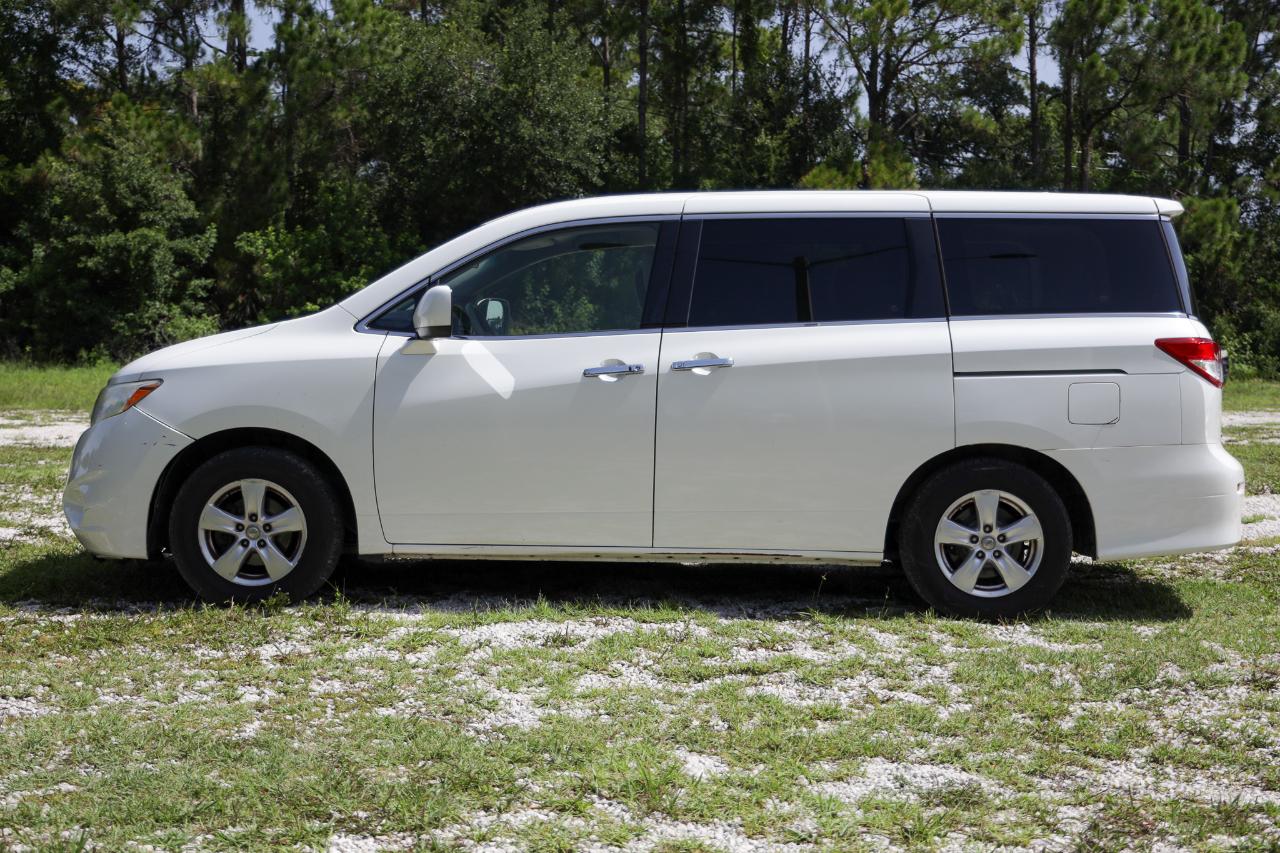 Nissan Quest  2013