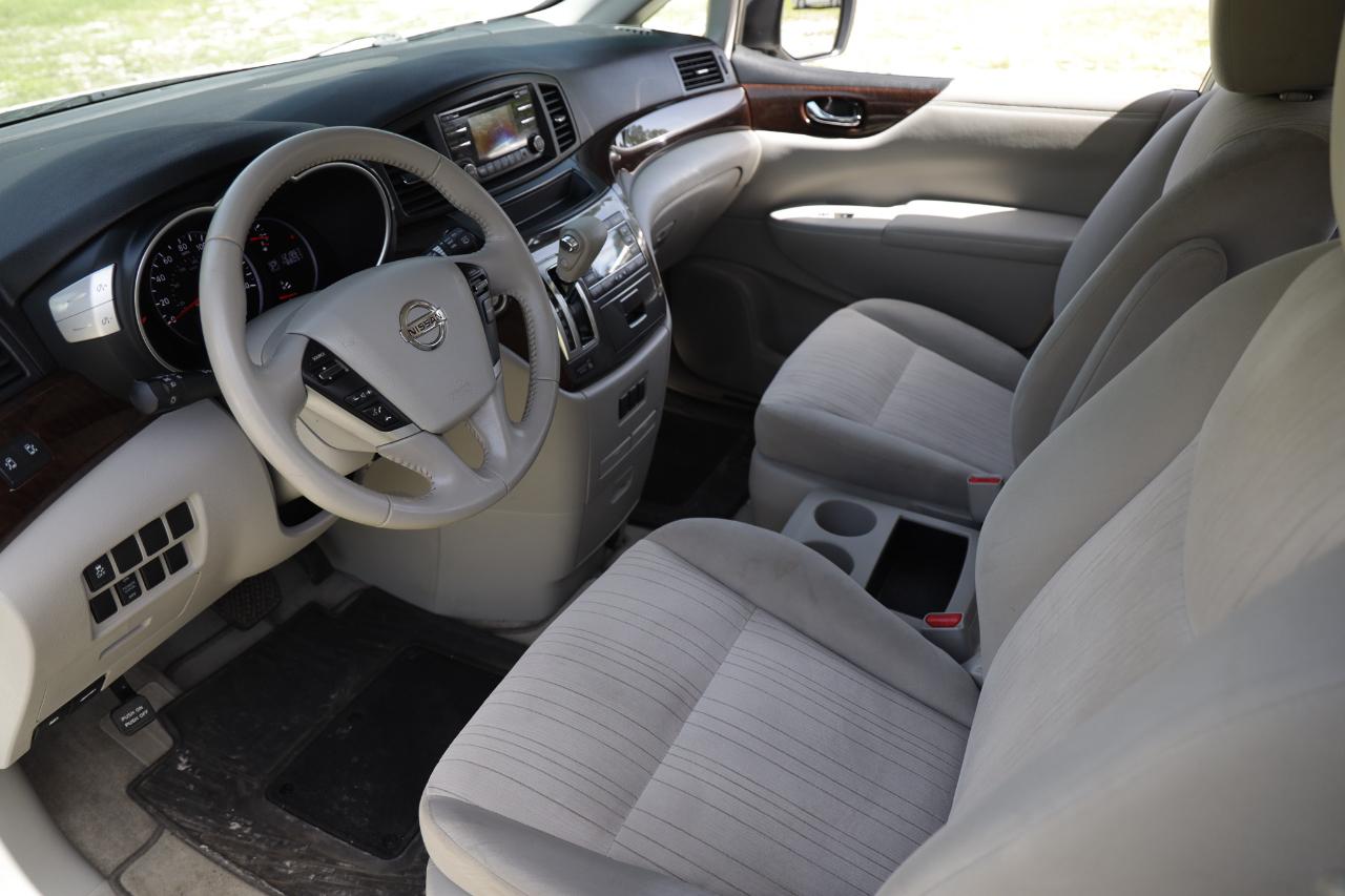 Nissan Quest  2013
