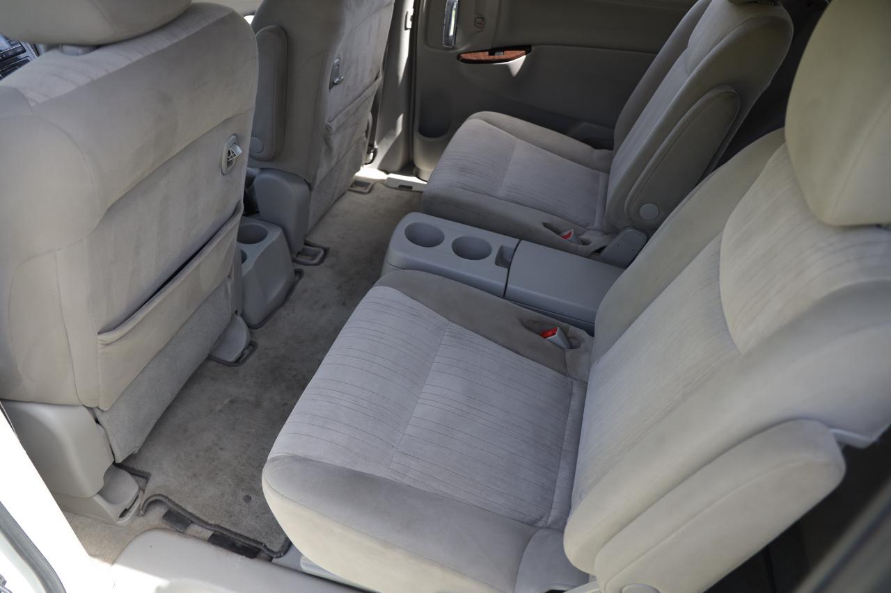 Nissan Quest  2013