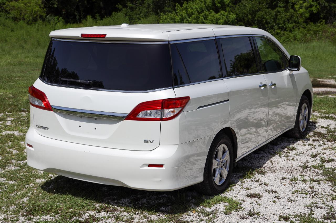 Nissan Quest  2013