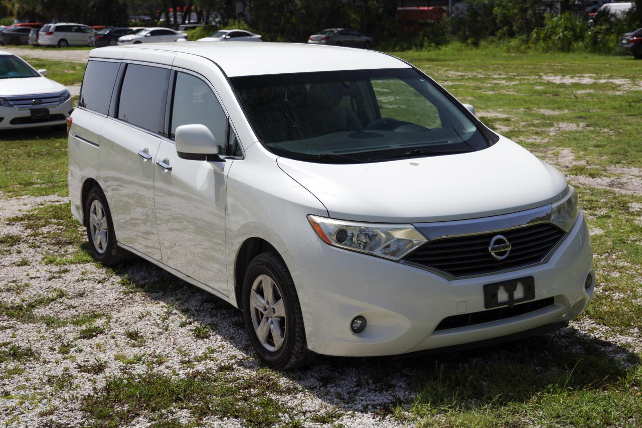 Nissan Quest  2013