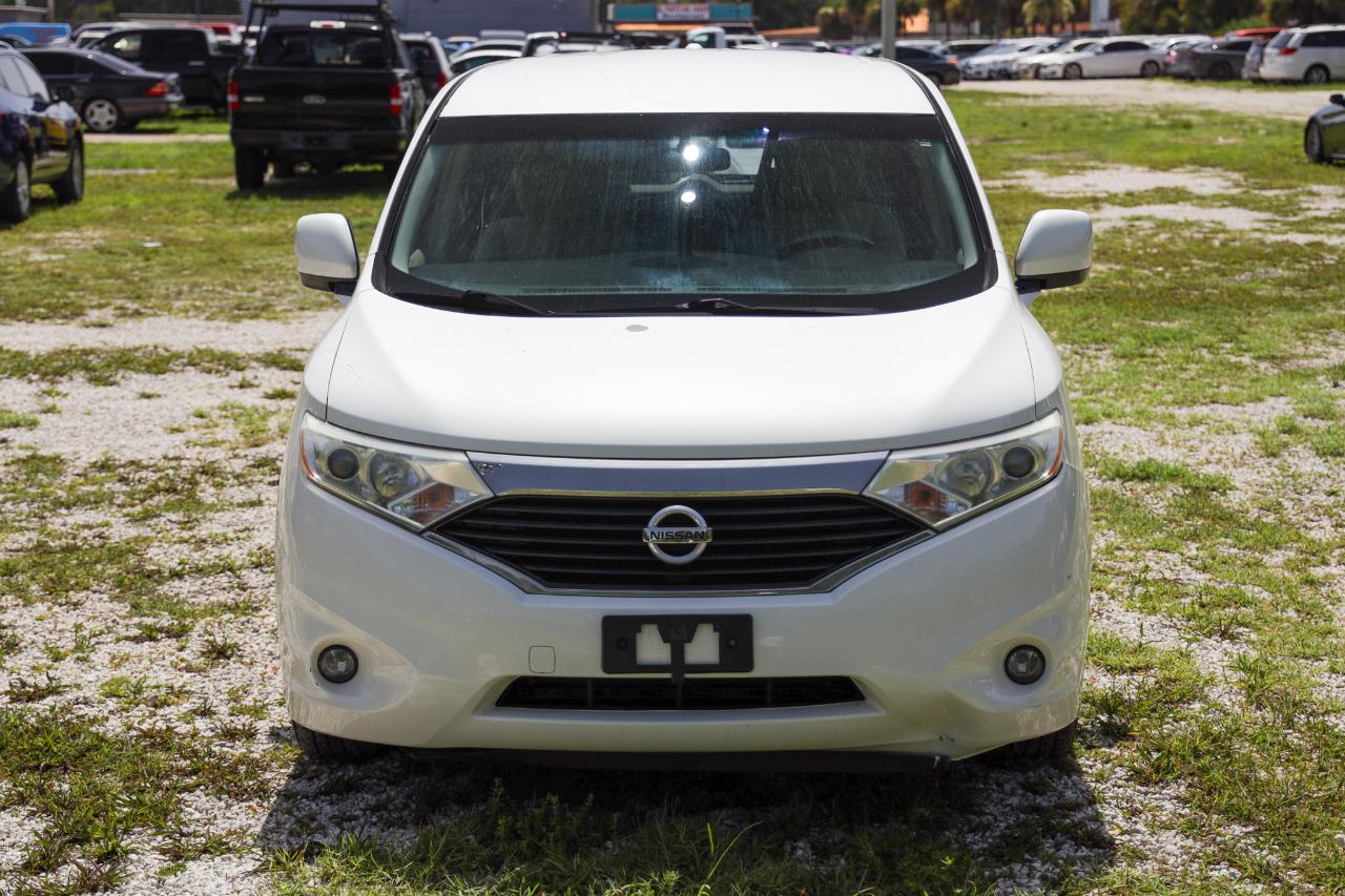 Nissan Quest  2013