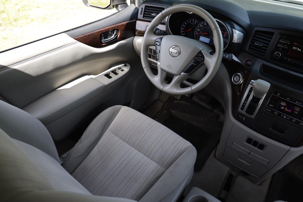 Nissan Quest  2013