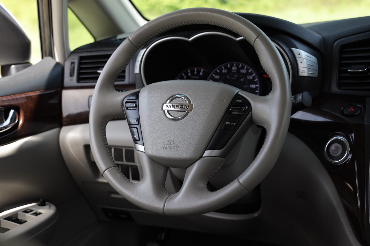 Nissan Quest  2013