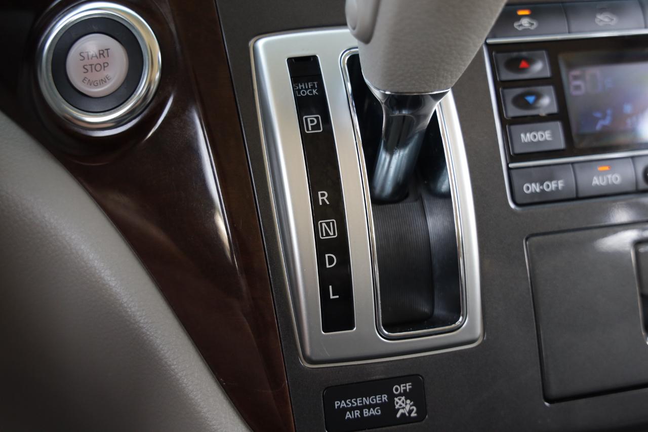 Nissan Quest  2013
