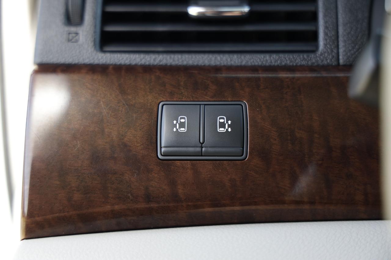 Nissan Quest  2013