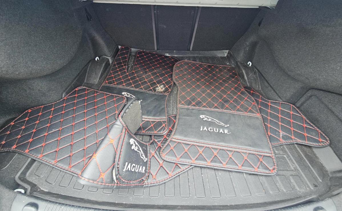 Jaguar XE  2017