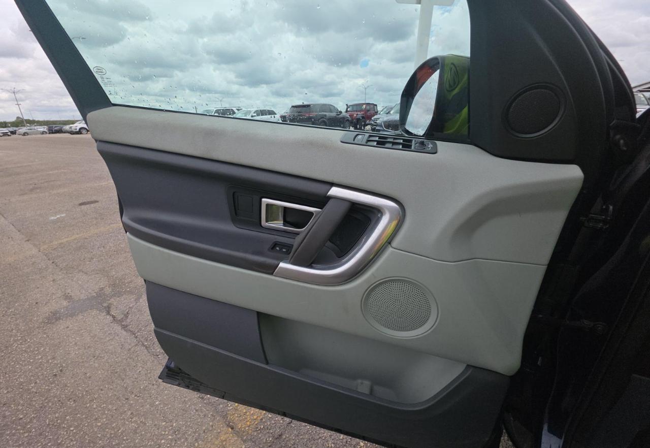 Land Rover Discovery Sport  2016