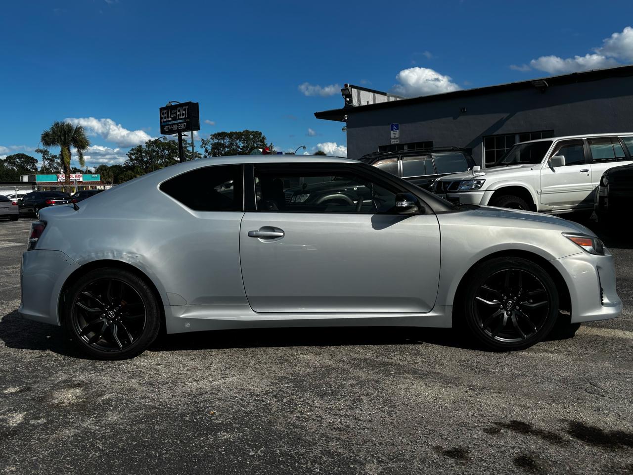 Scion tC  2014