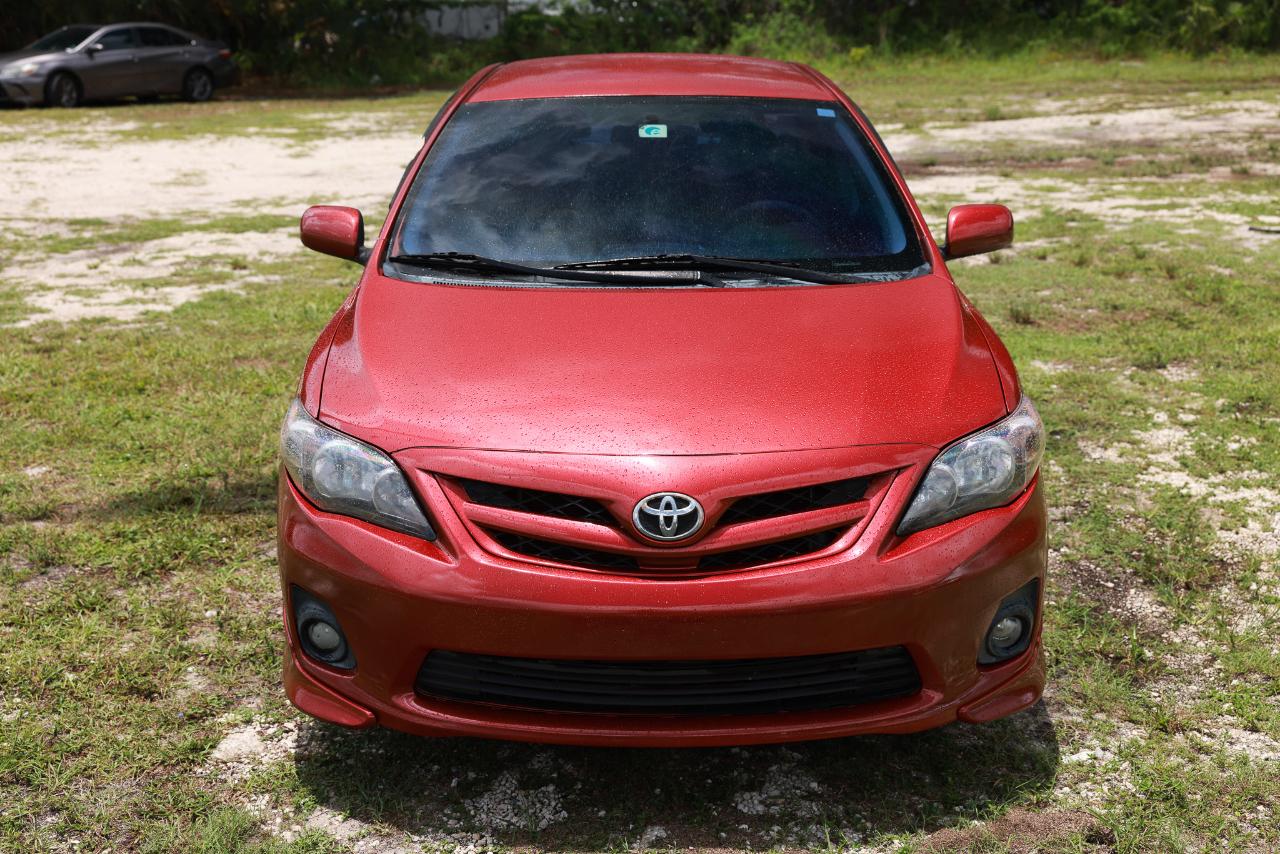 Toyota Corolla  2011