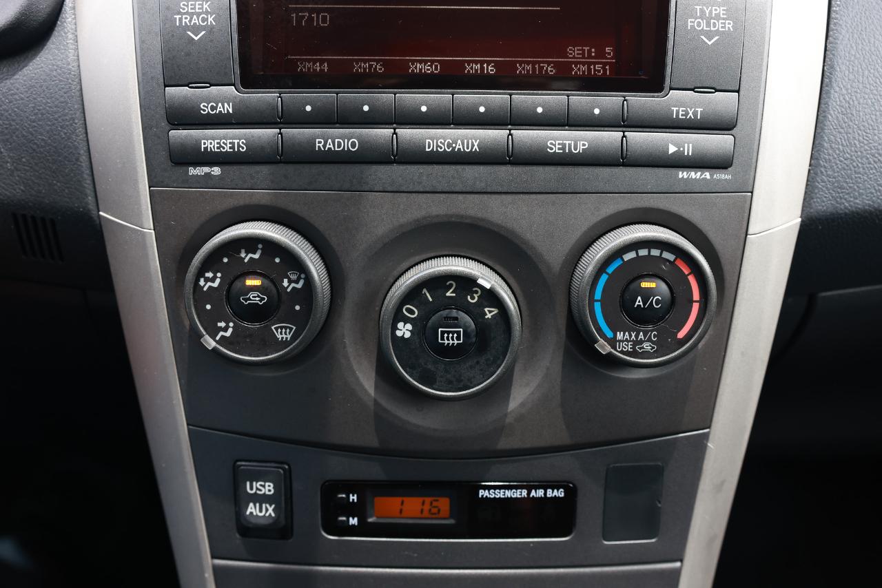Toyota Corolla  2011