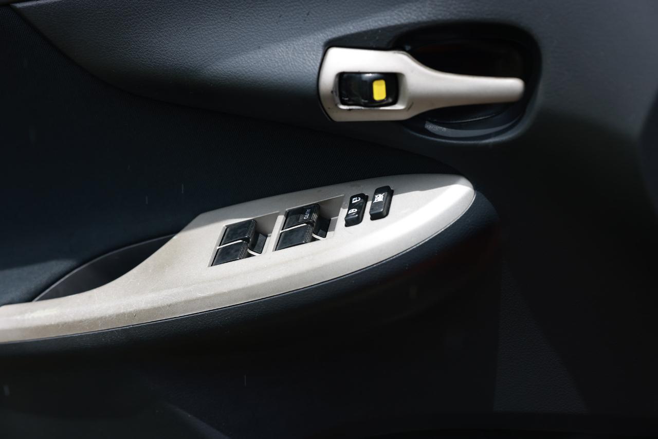 Toyota Corolla  2011