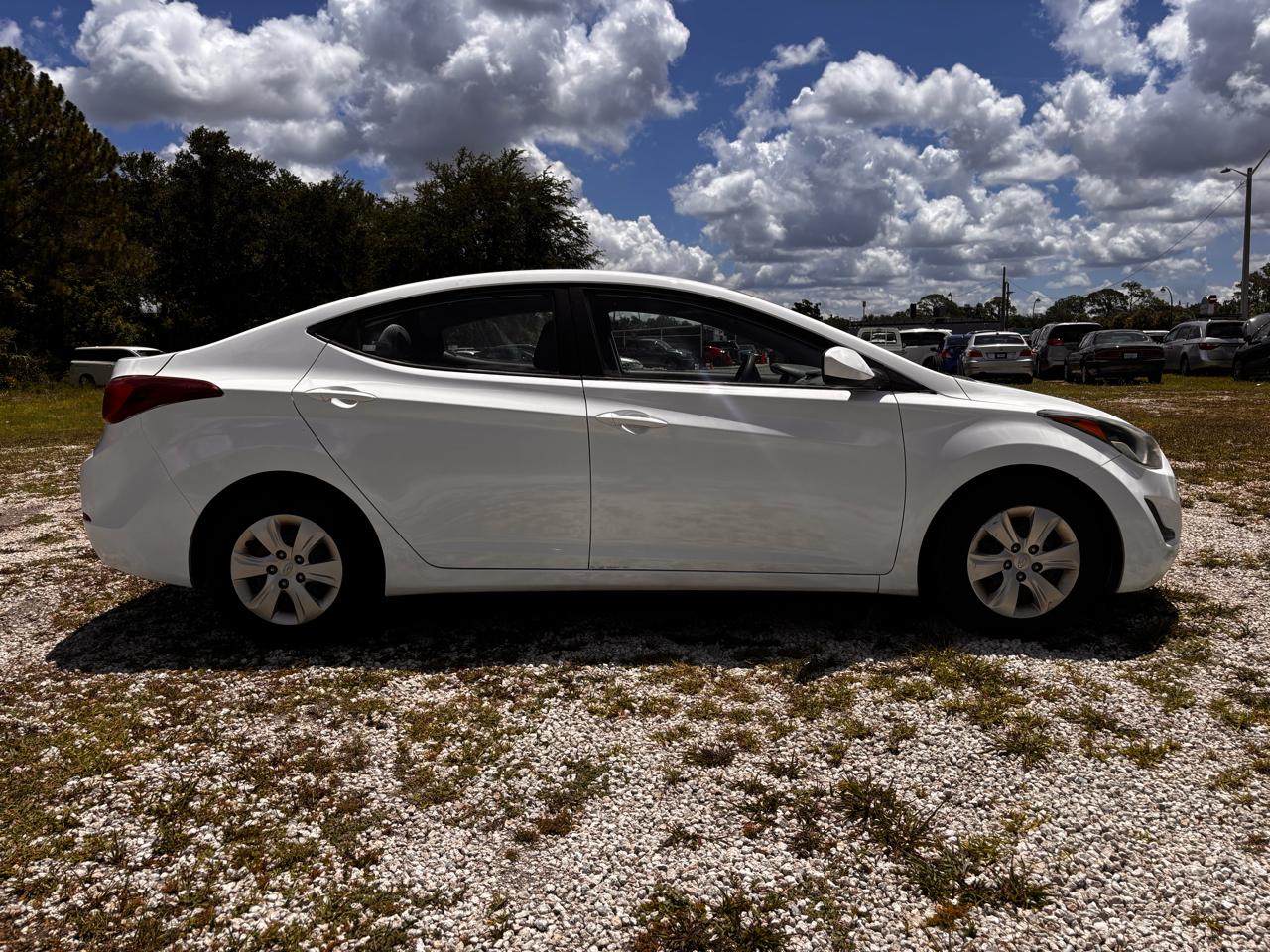 Hyundai Elantra  2016
